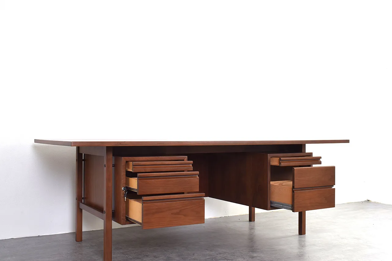 Mid-Century Large American Walnut Executive Desk 7