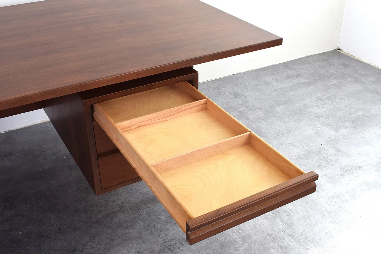 Mid-Century Large American Walnut Executive Desk 15