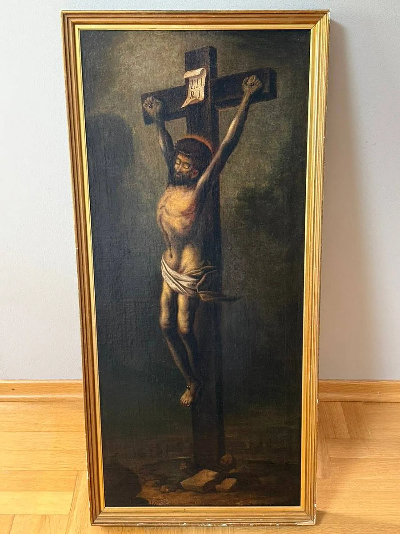 Crocifissione Monogrammata - Scuola Spagnola, Olio su Tela, XVII Secolo 10