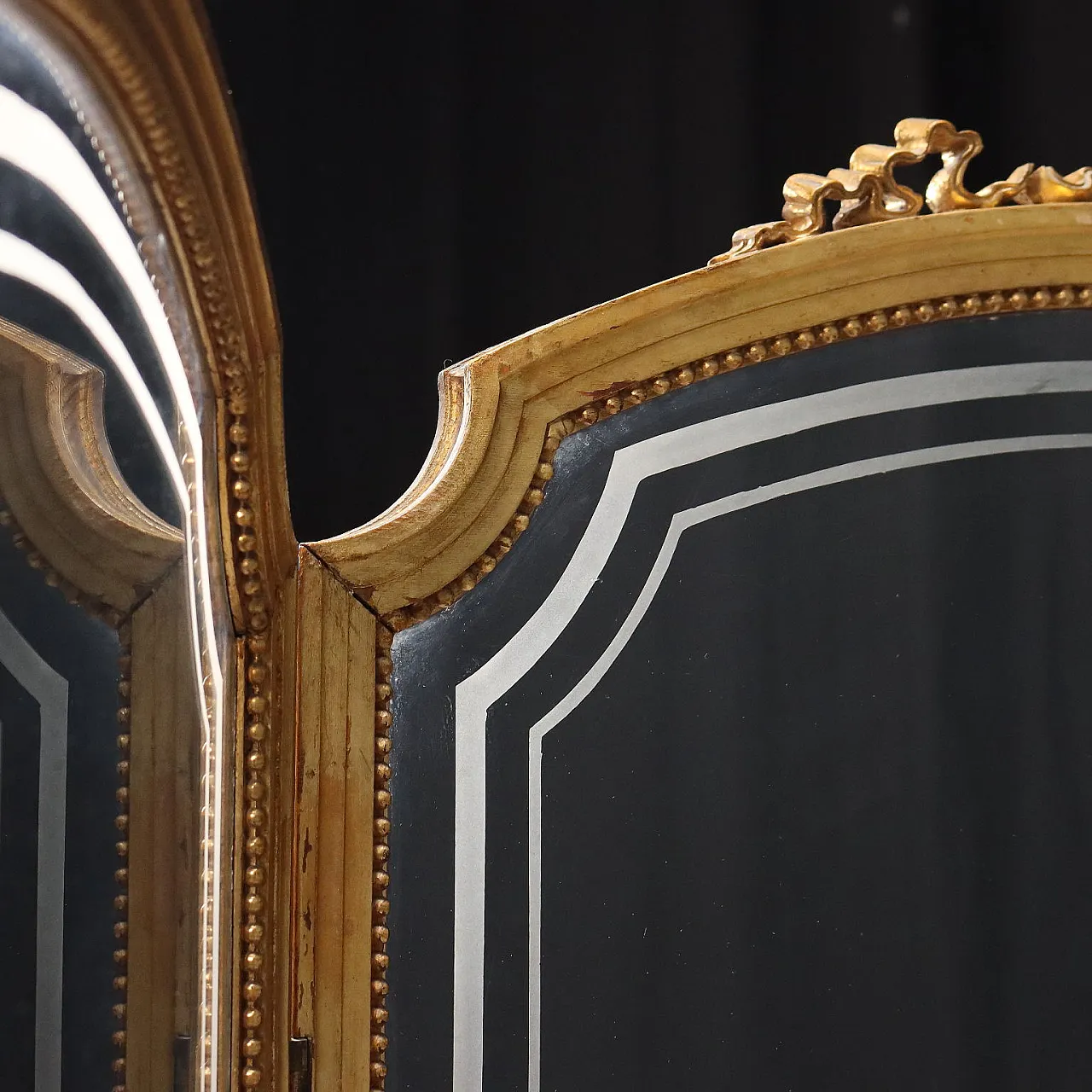 Golden wood screen, late 19th century 5
