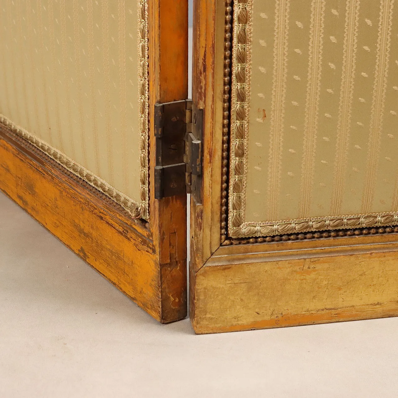 Golden wood screen, late 19th century 7