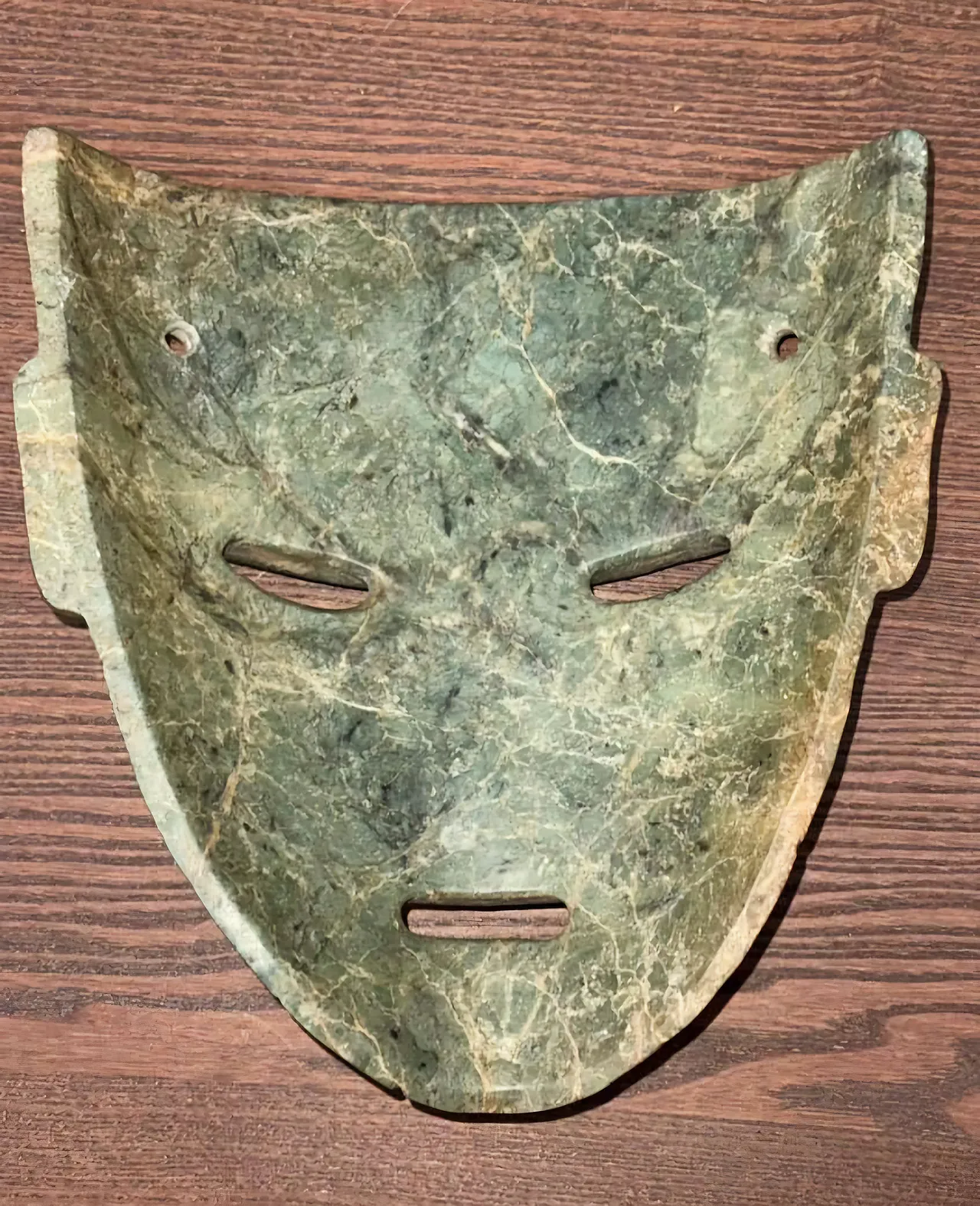 Antica maschera cerimoniale mesoamericana in pietra verde - Cultura Mezcala 2