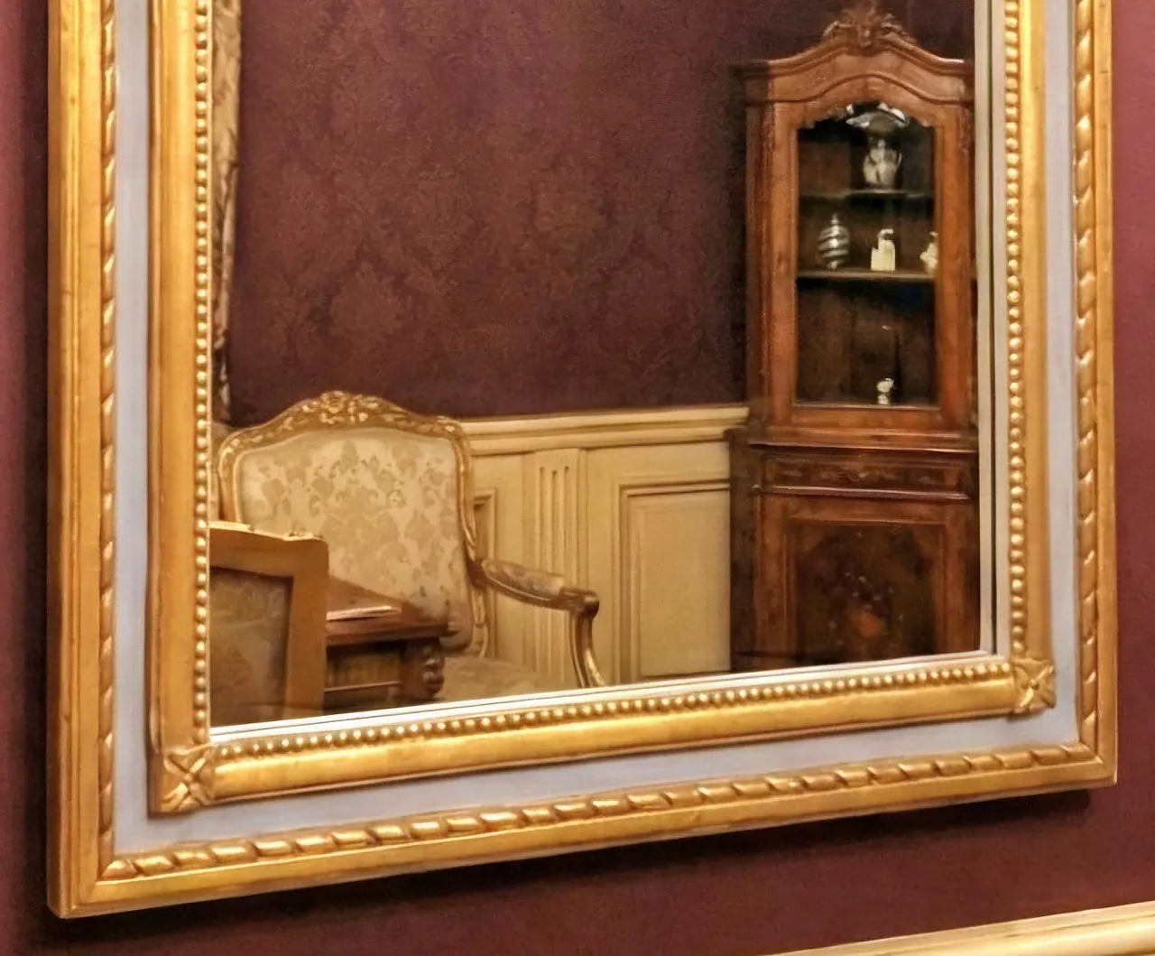 Specchio neoclassico francese in legno dorato - XIX secolo 4