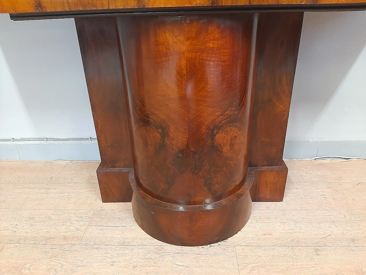 Grande consolle art deco in noce e radica anni 30-40, 1 di una coppia 5