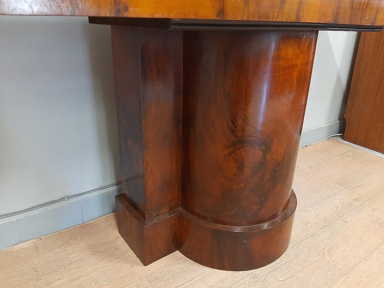 Grande consolle art deco in noce e radica anni 30-40, 1 di una coppia 7