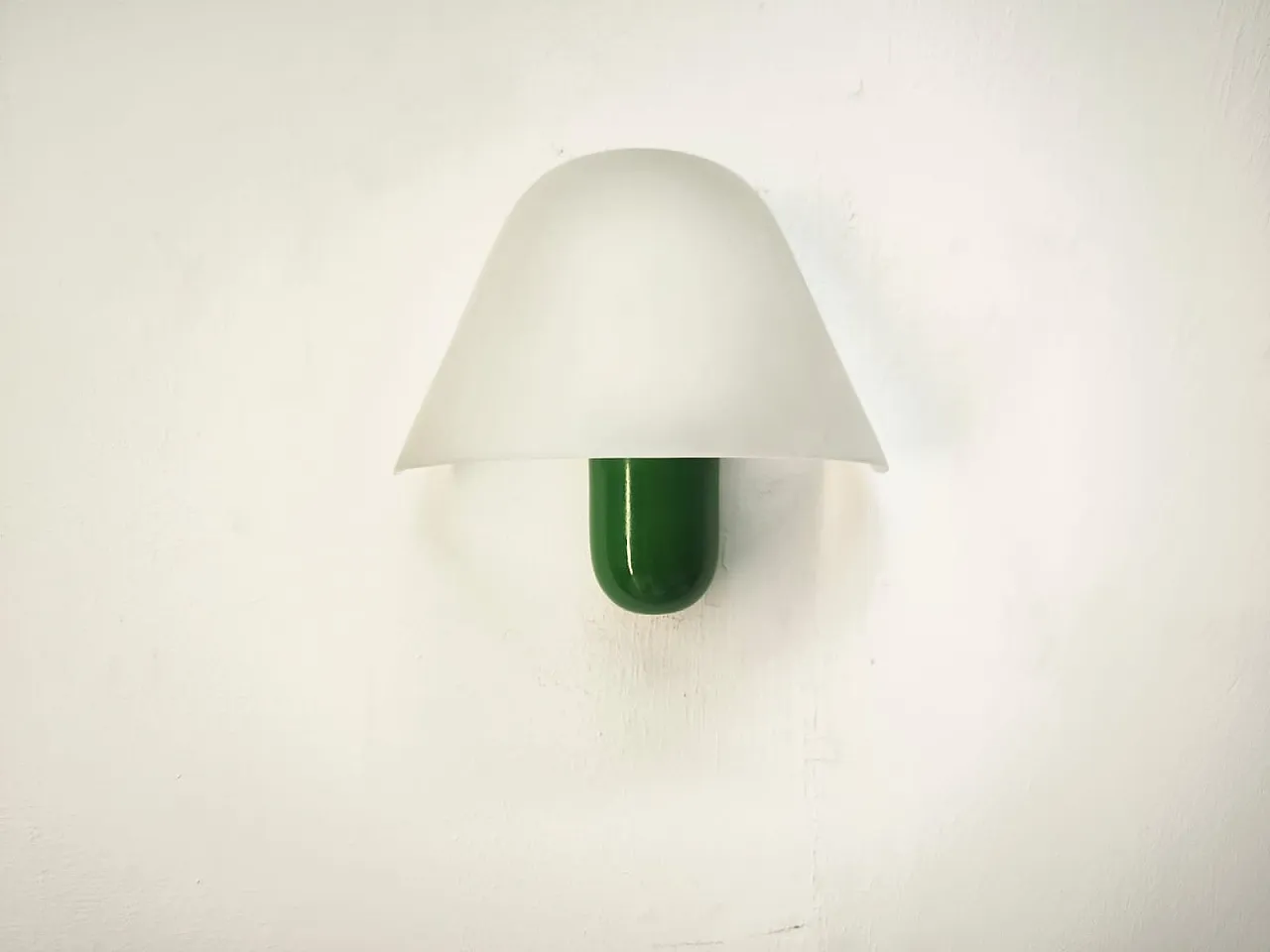 Lampada da parete verde di VeArt, anni '80 7