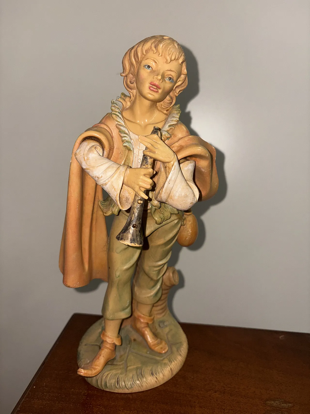 Pifferaio in plastica dura, metà '900 1