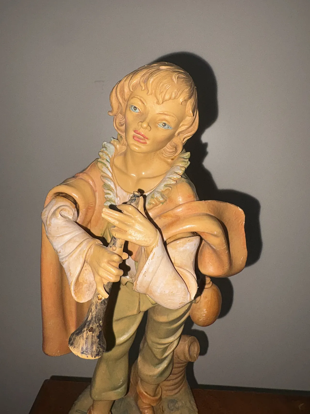 Pifferaio in plastica dura, metà '900 5