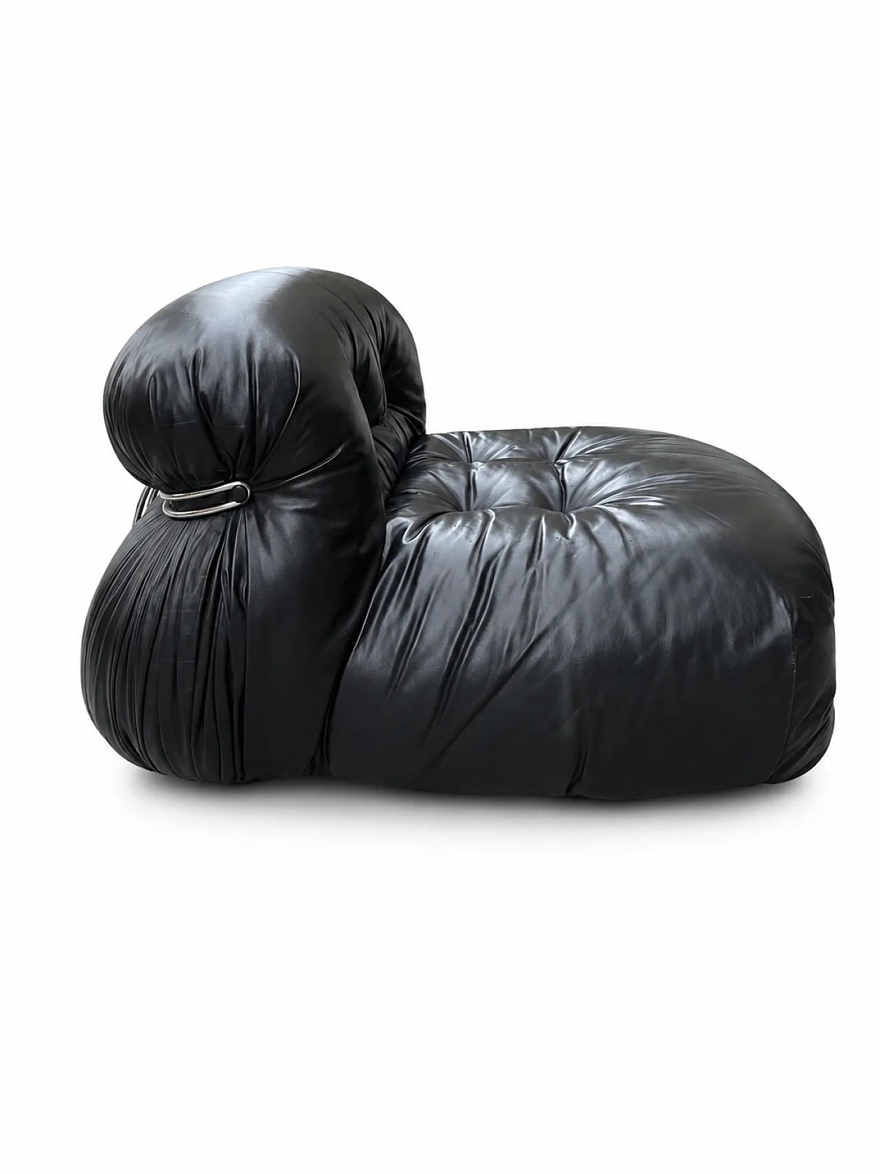 Soriana armchair by Cassina in black leather, 1970s 4