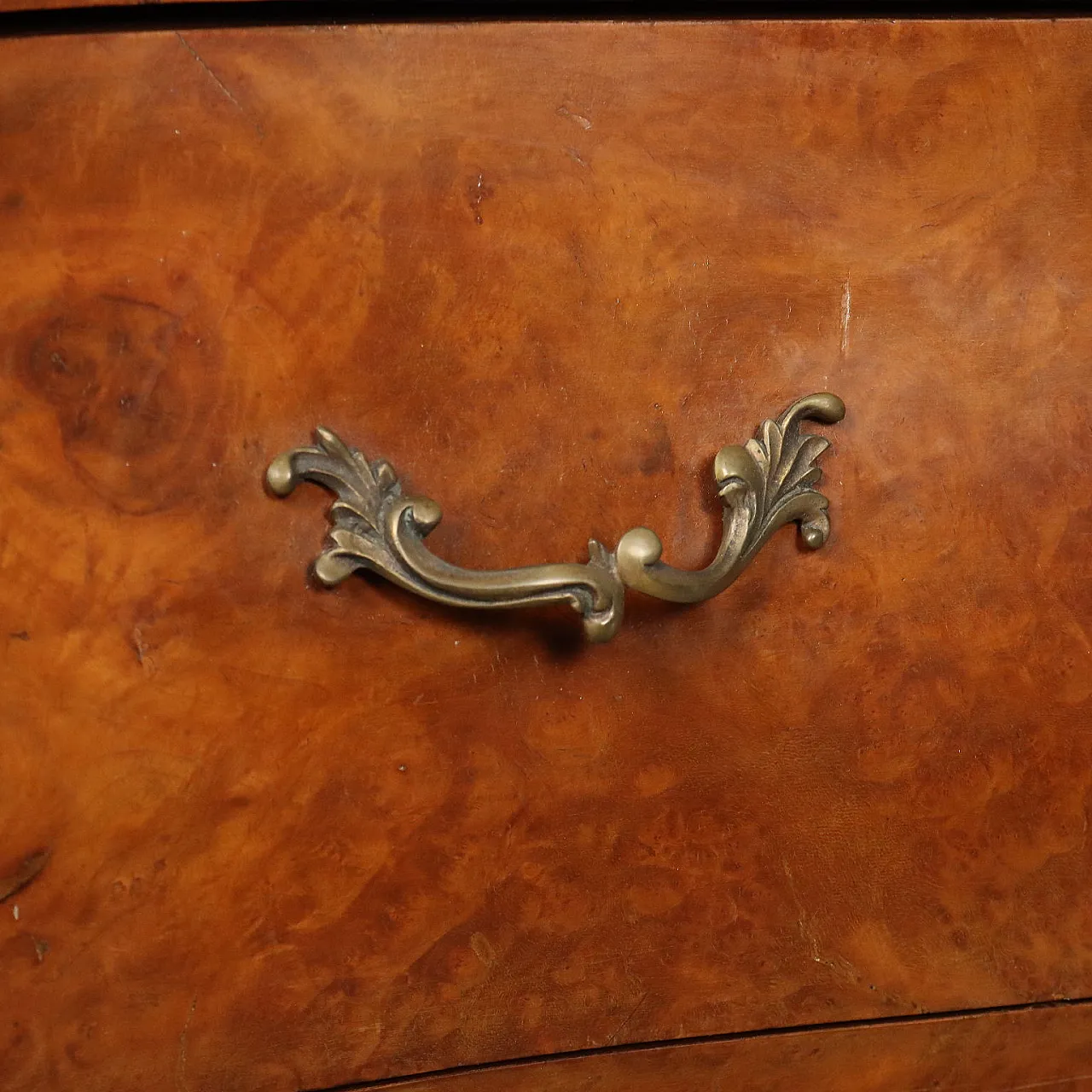 Pair of style dressers, 19th century 7