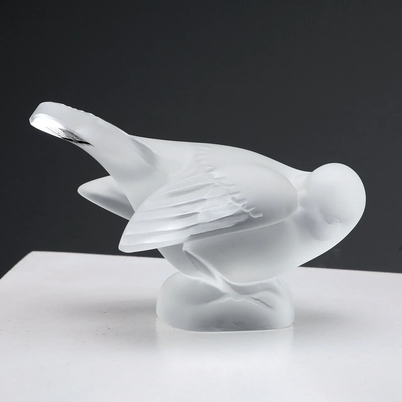 Bird in satin crystal, Manufacture Lalique, 20th century 1
