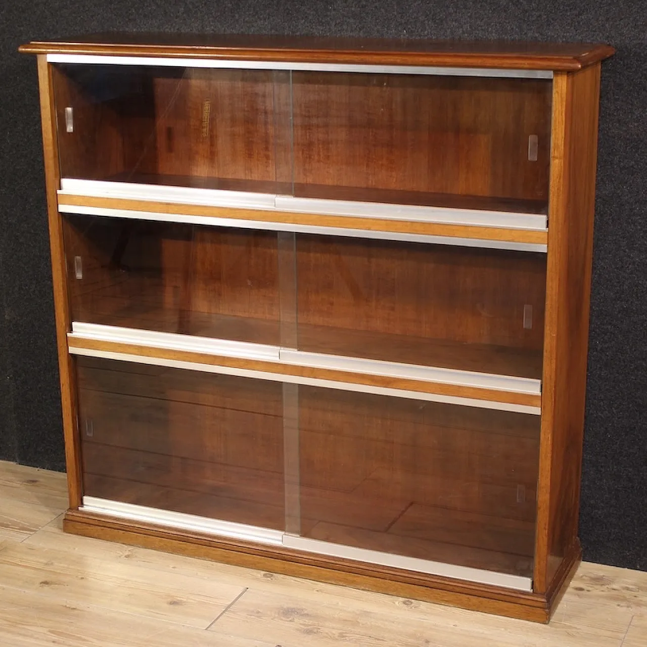 Italian design bookcase with glass doors, 1970s 1