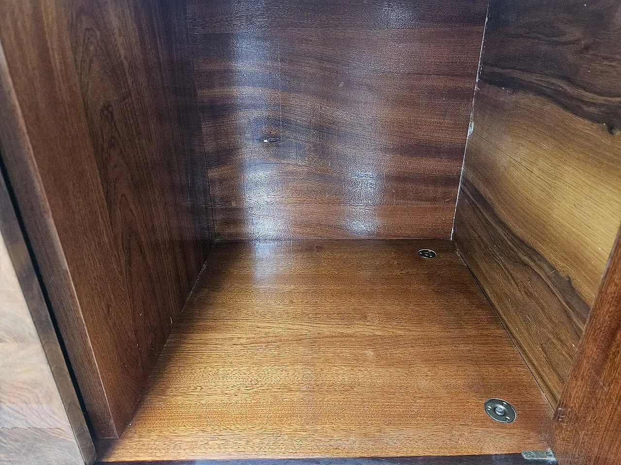 Credenza Mid-Century anni ’50 in mogano con vetro verde acqua 14