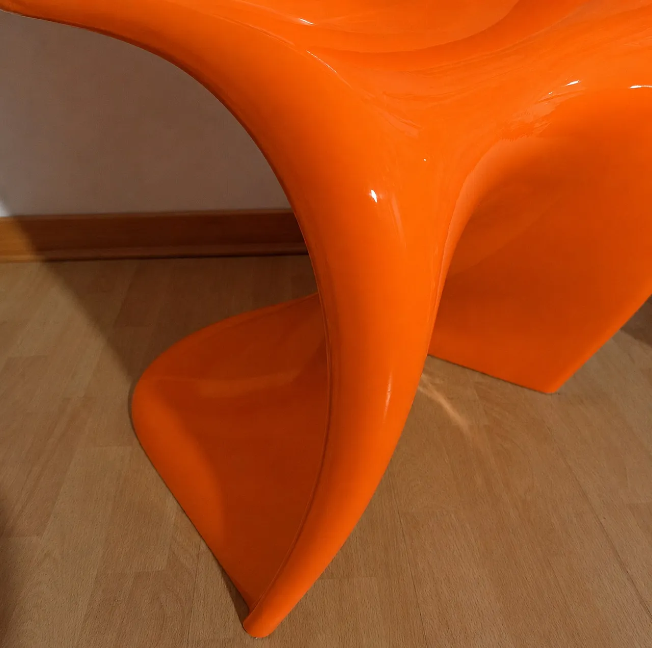 Pair of Verner Panton Chairs by Vitra in Glossy Orange Resin, 90s 10