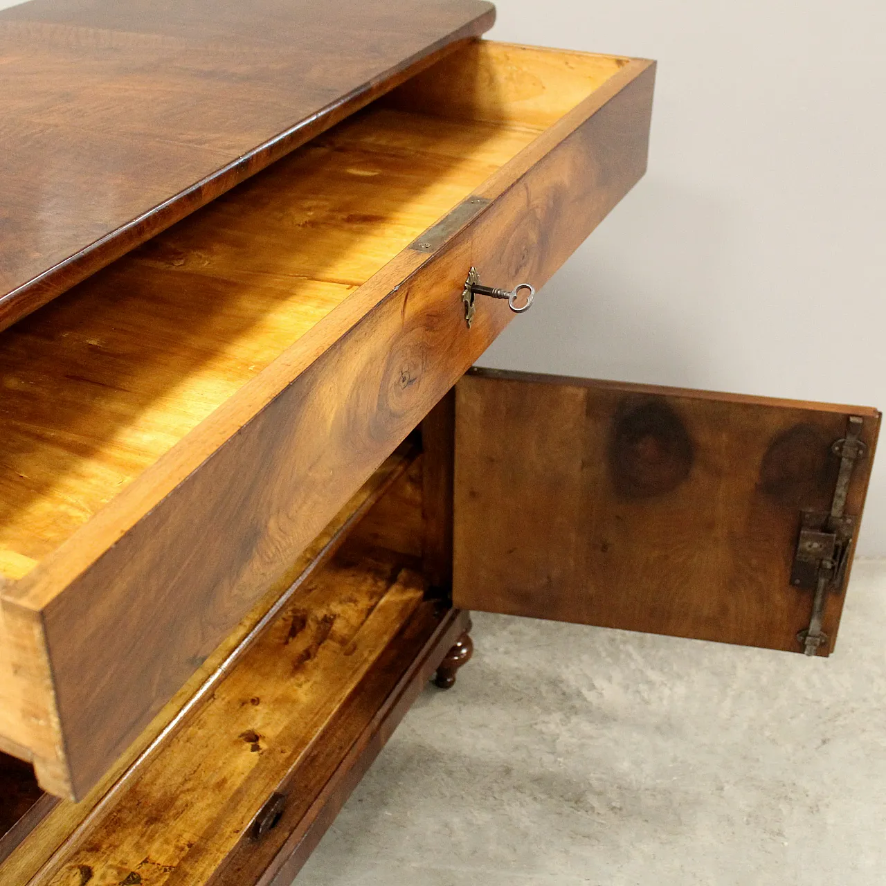 Credenza Luigi Filippo in noce, '800 12