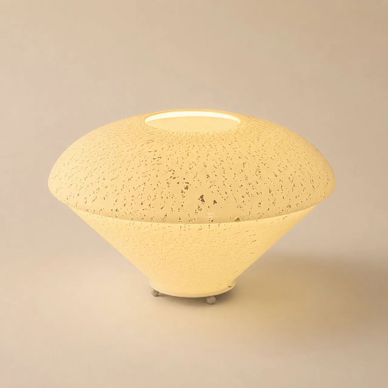Lampada anni ’70 in vetro di Murano bianco e foglia d’argento 4
