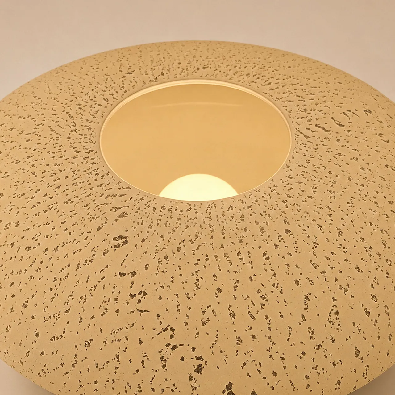 Lampada anni ’70 in vetro di Murano bianco e foglia d’argento 9