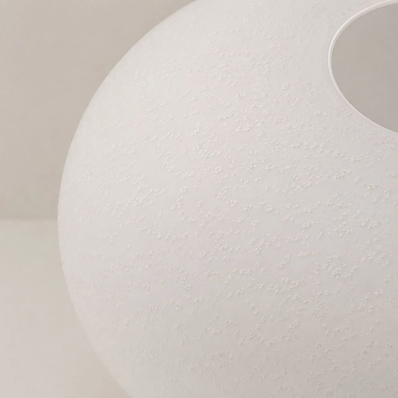 Lampada anni ’70 in vetro di Murano bianco e foglia d’argento 10