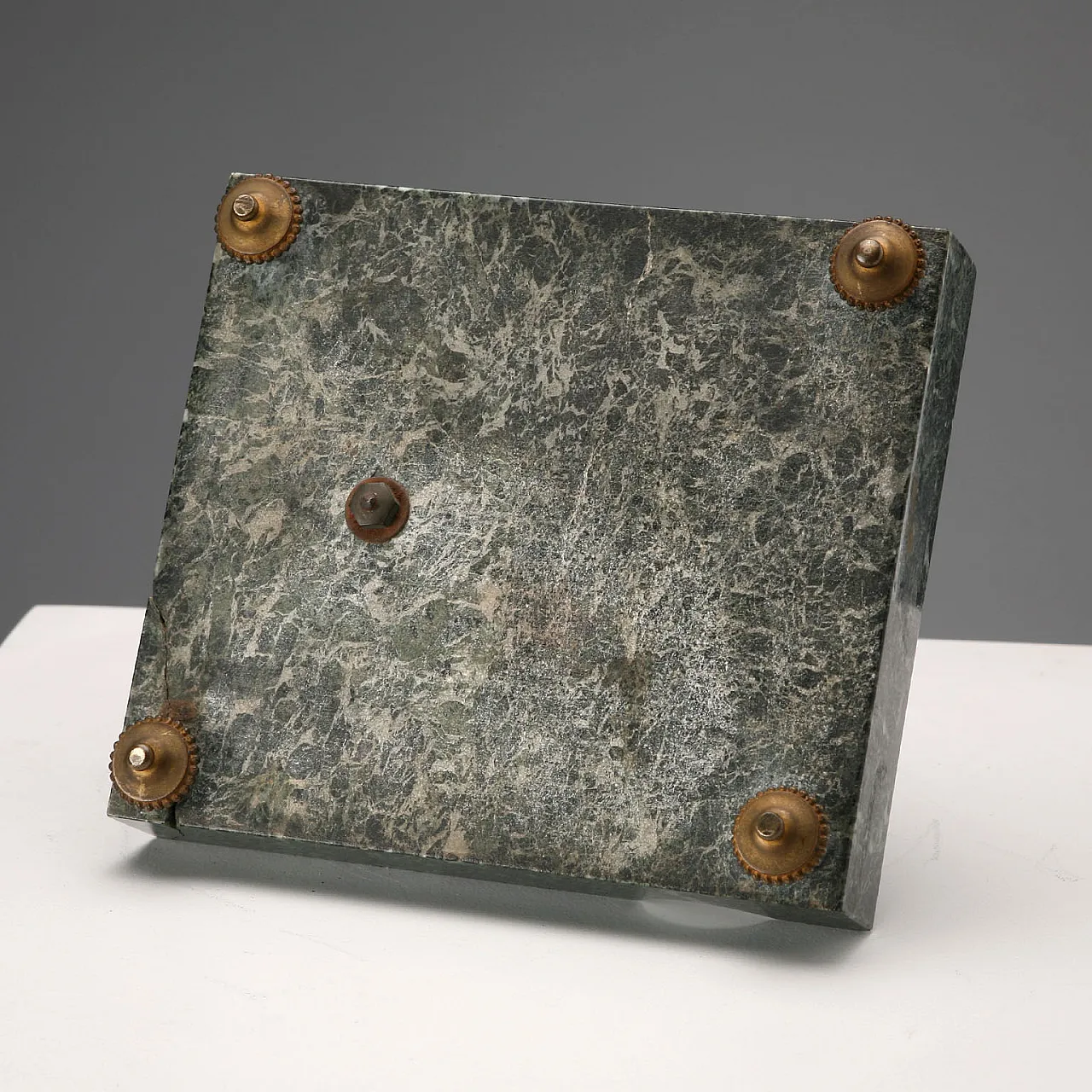 Green marble inkwell, 19th century 9