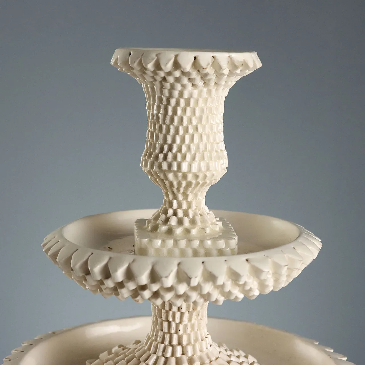 Pair of Neapolitan terraglia stands, 19th century 3