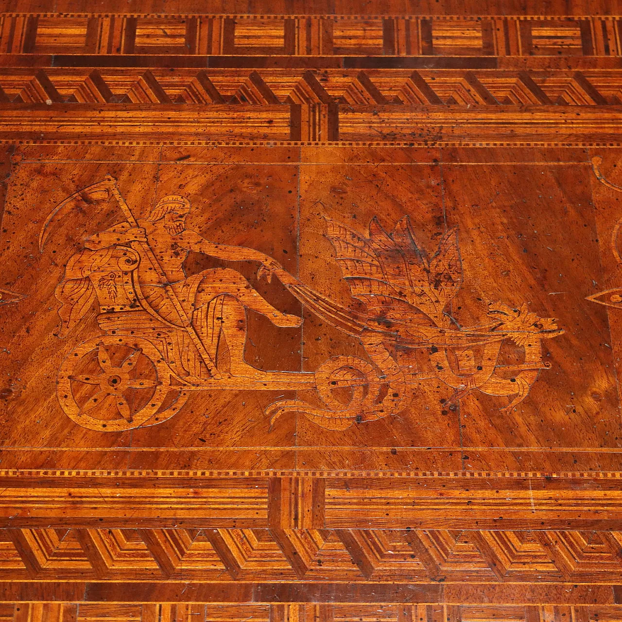 Walnut center table, 20th century 9
