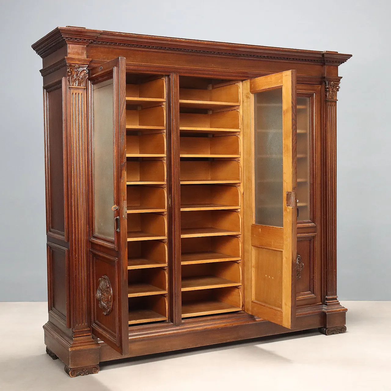 Neo-Renaissance style bookcase, 20th century 3