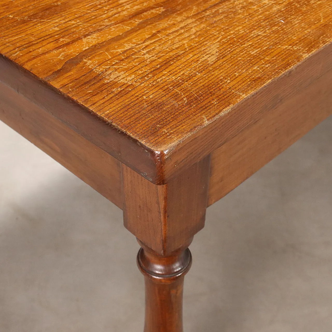 Oak table, 20th century 6