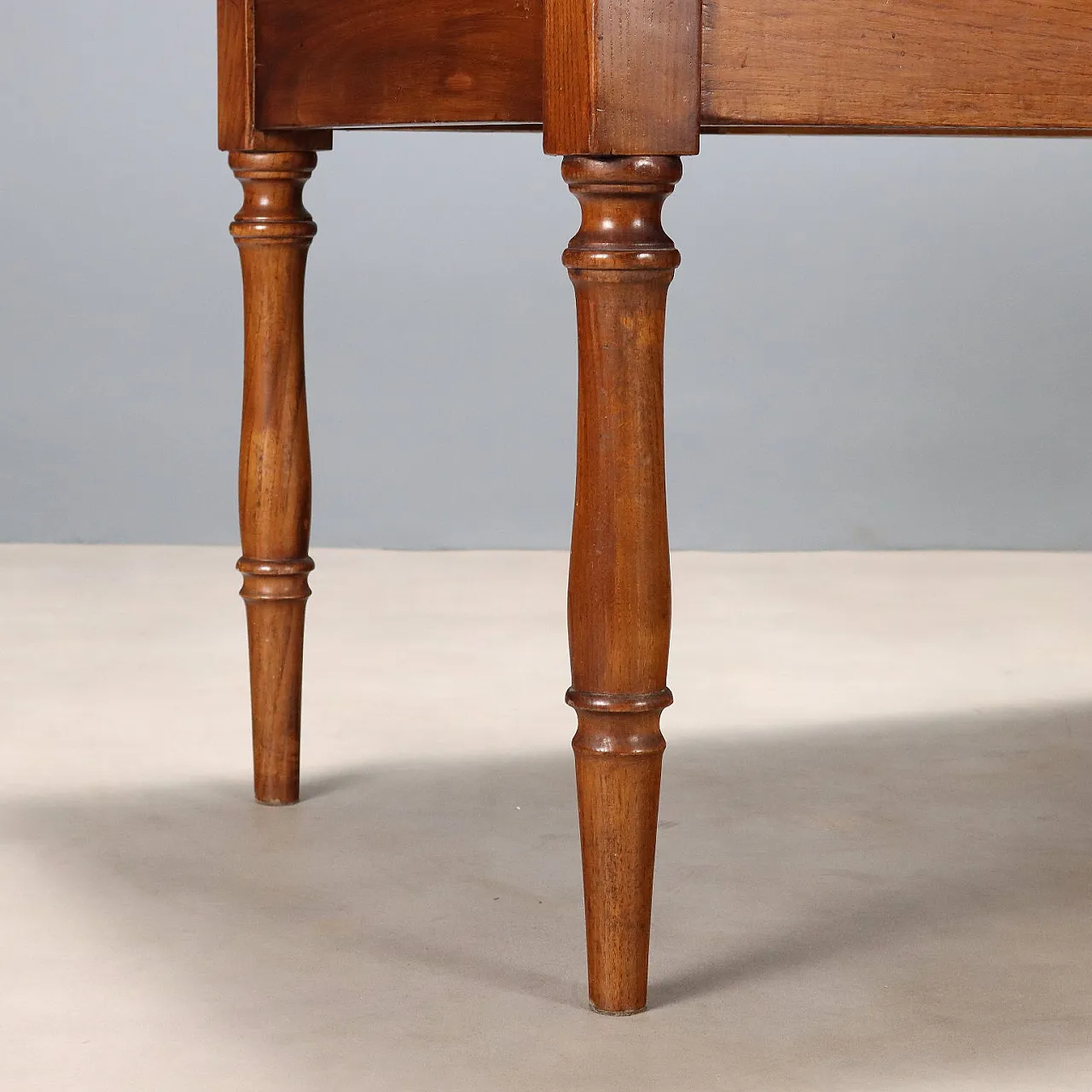 Oak table, 20th century 8