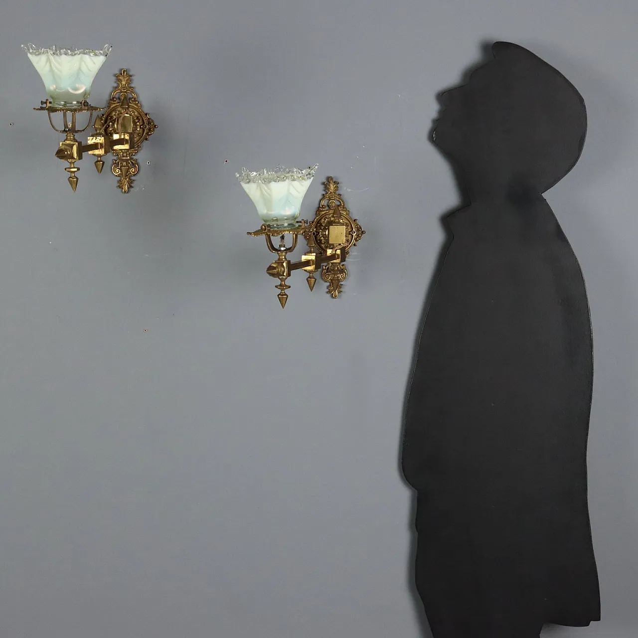 Pair of style appliques, 20th century 2