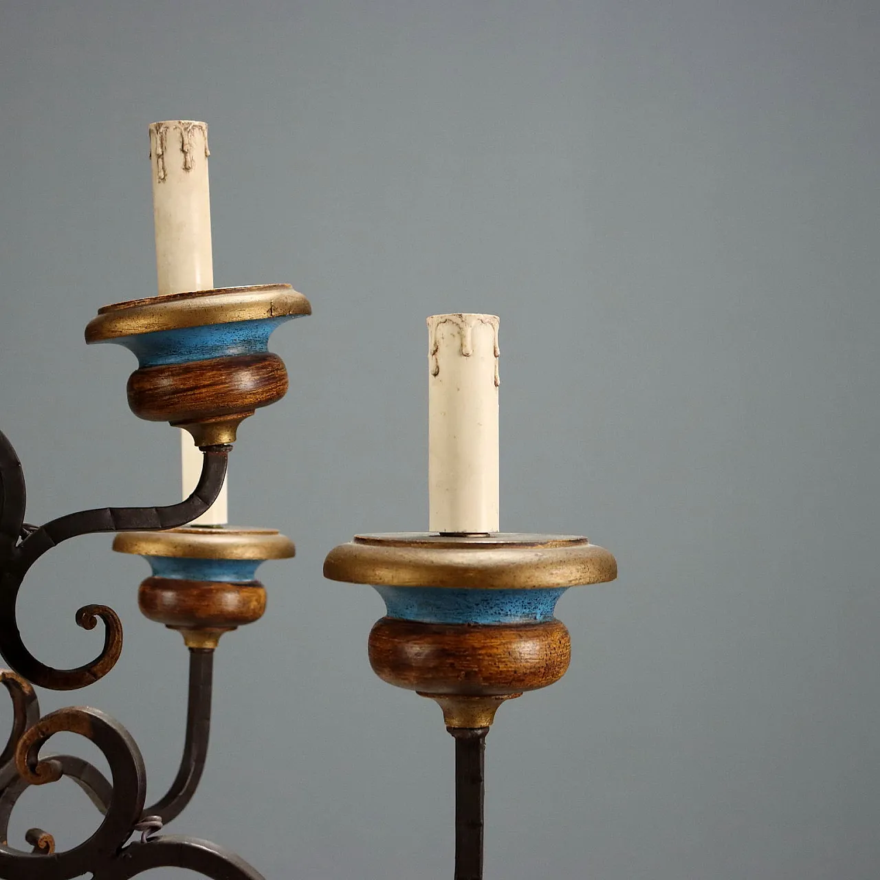 Painted wood chandelier, 20th century 5
