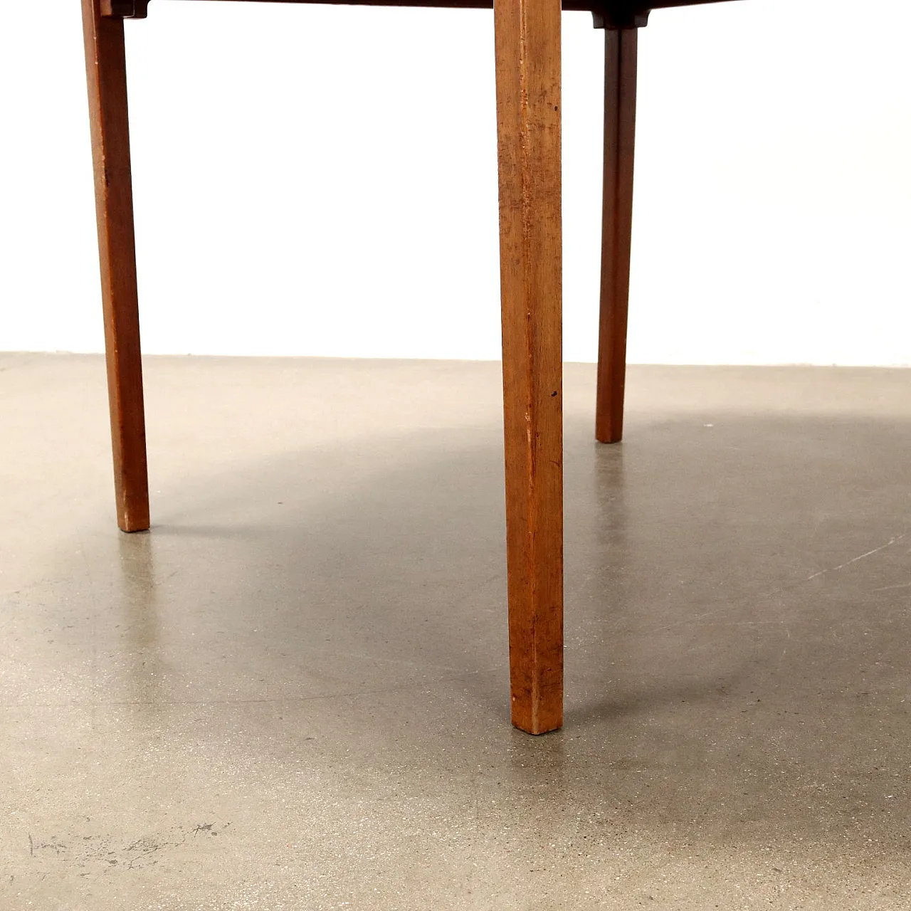 Tavolo da salotto impiallacciato in teak, anni '60 6