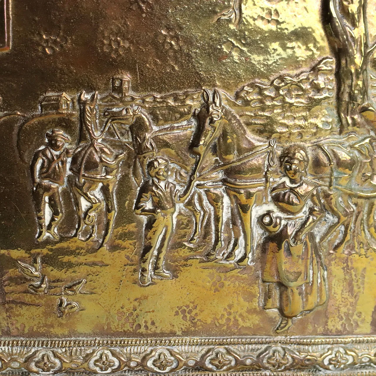 Wooden trunk in embossed sheet metal, 20th century 4
