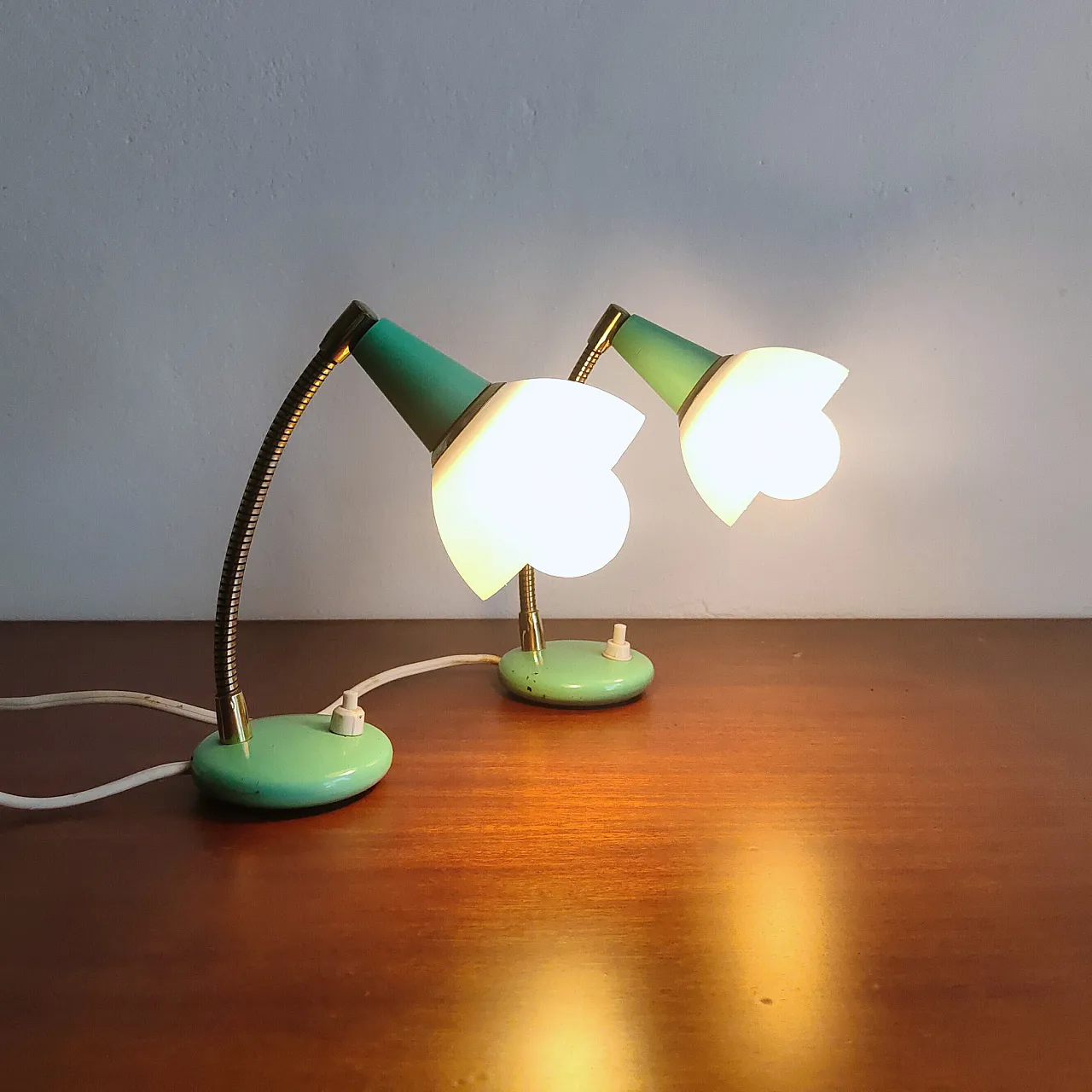 Pair of Mid Century Modern table lamps, 1950s 4