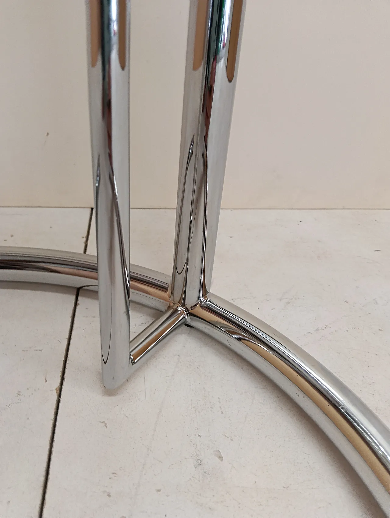 Coffee table 409 by Eileen Gray for Alivar, 2000s 9