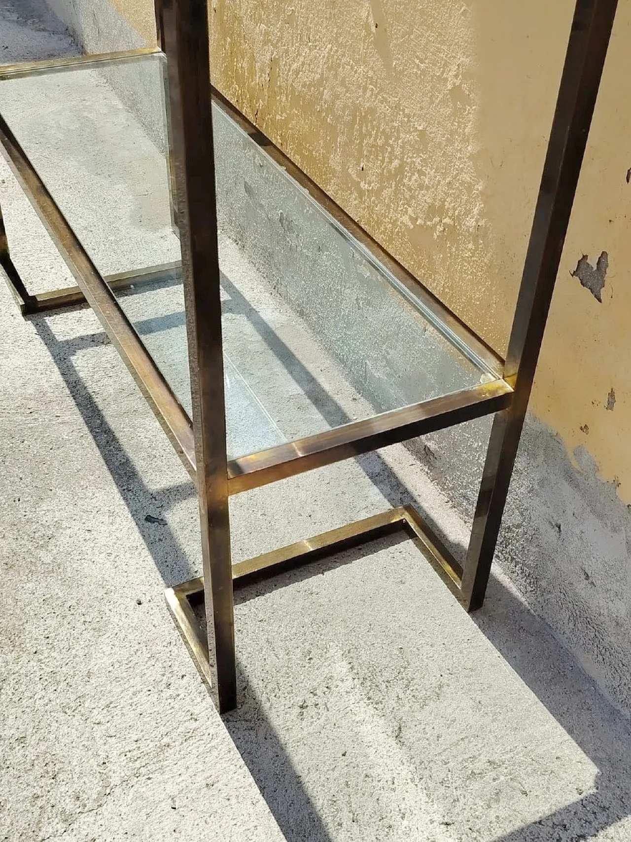 Consolle in ottone brunito, anni '70 9