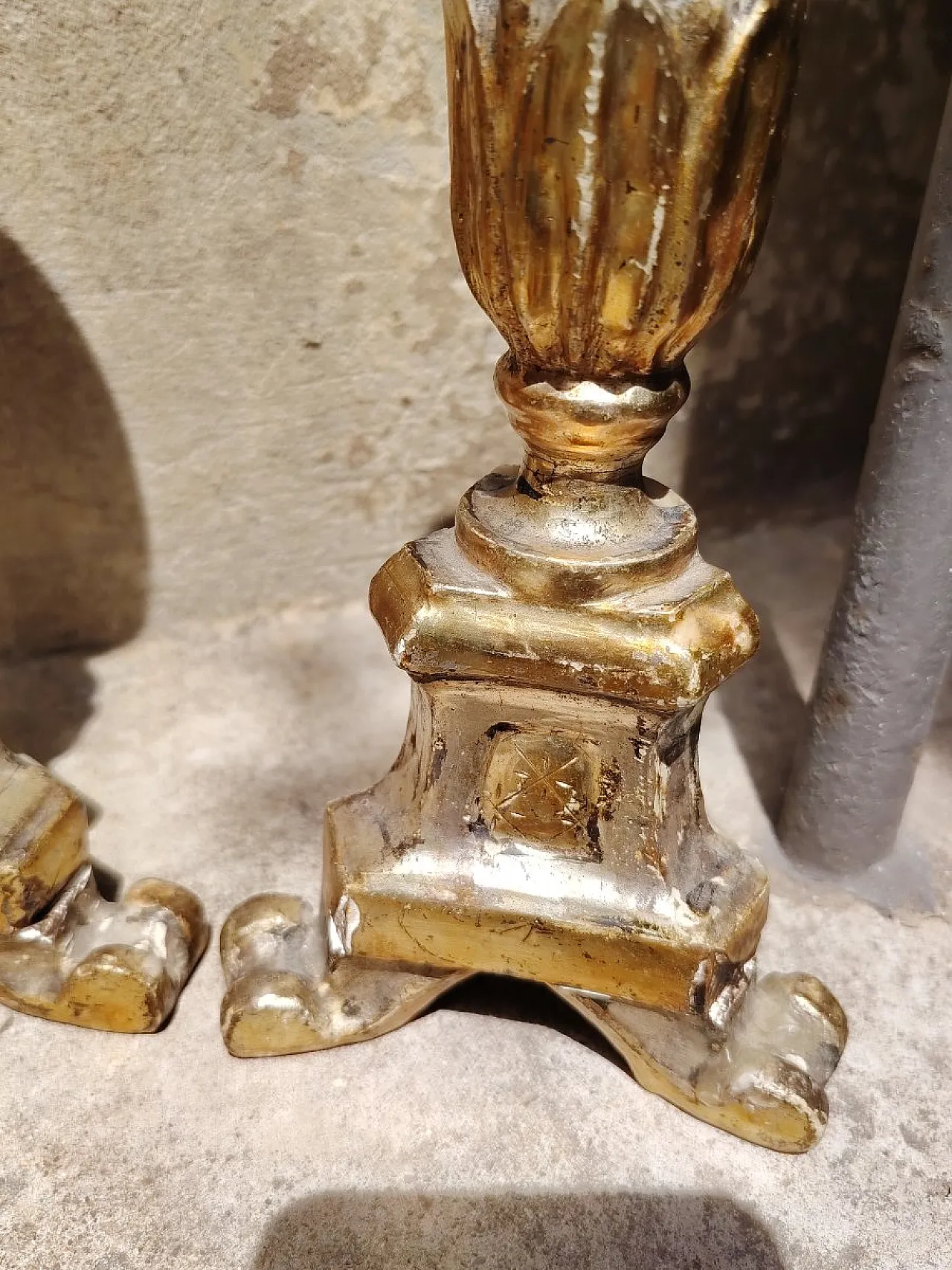 Pair of carved wooden candlesticks, late 18th century 3
