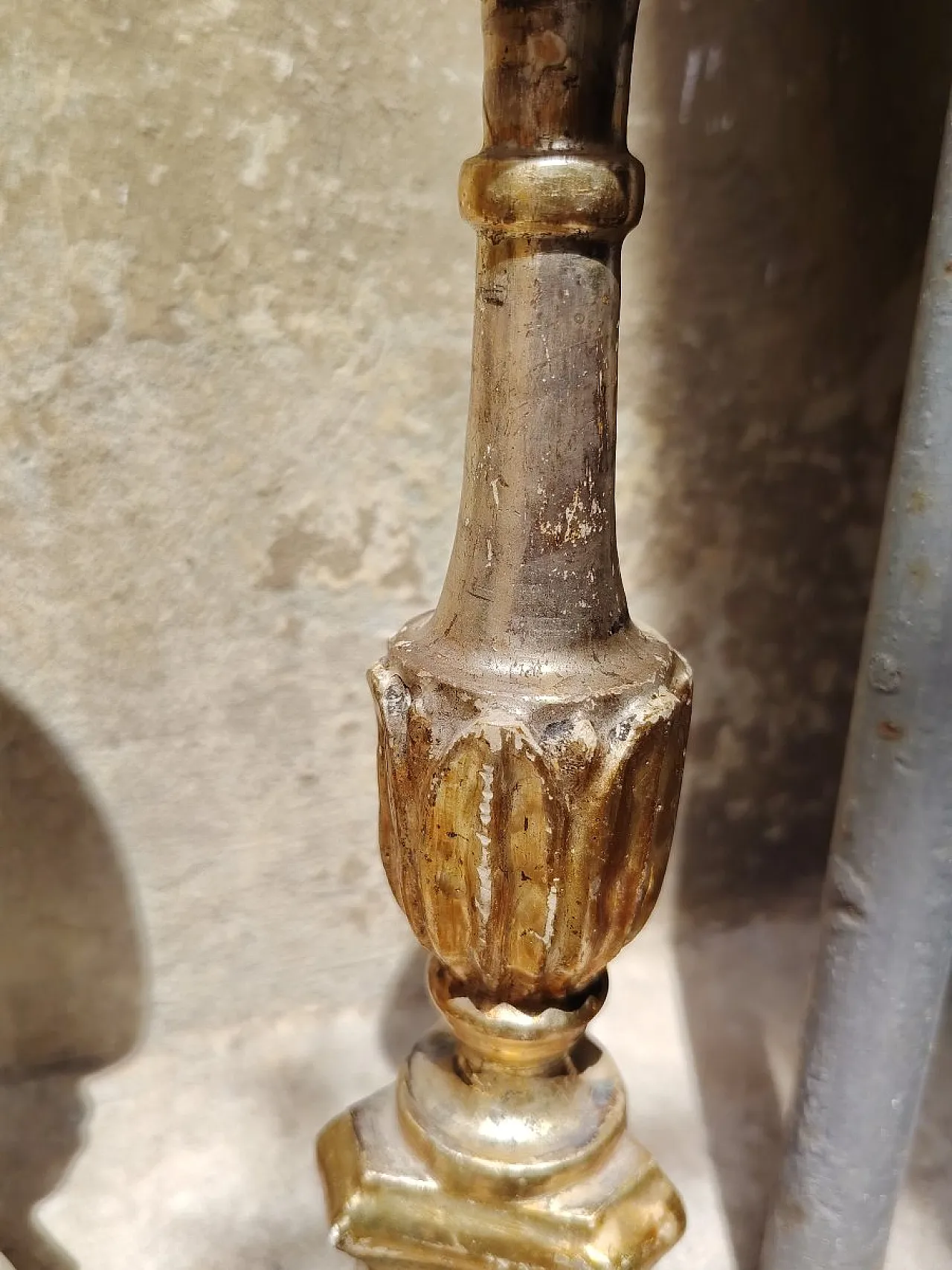 Pair of carved wooden candlesticks, late 18th century 5