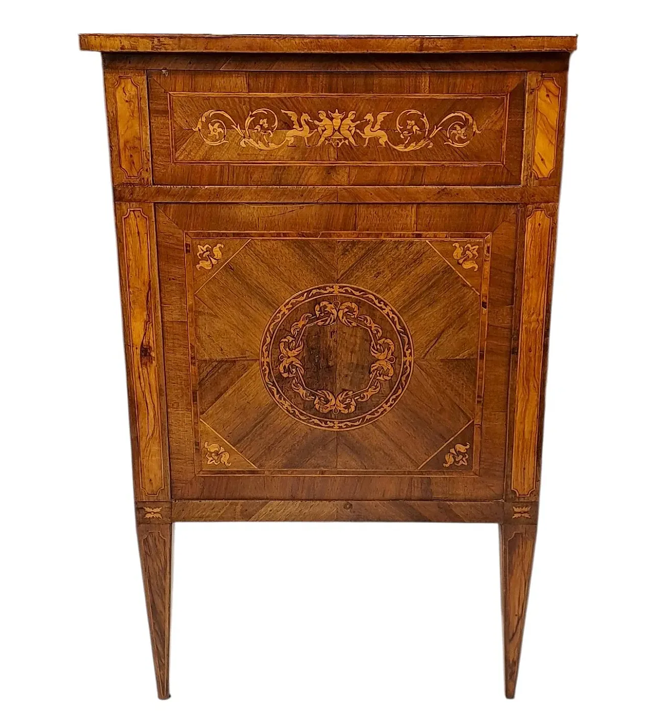 Three-drawer wooden dresser, 19th century 4