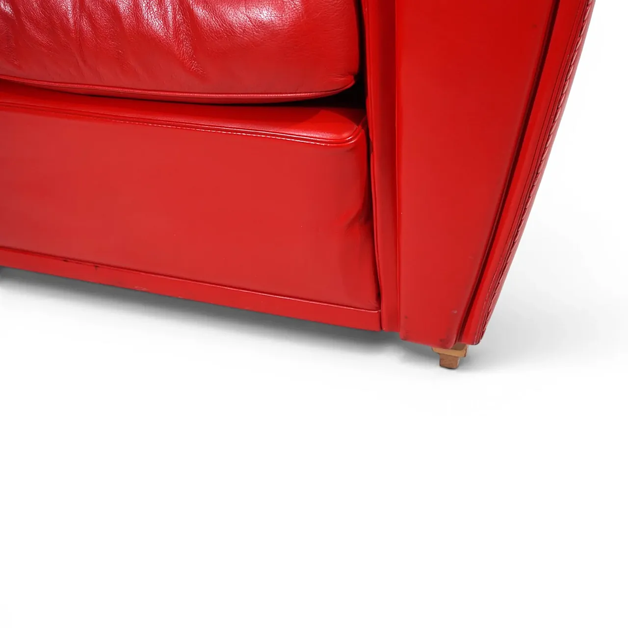 Poltrona Frau Vanity Fair leather armchair by Renzo Frau, 1990s 12