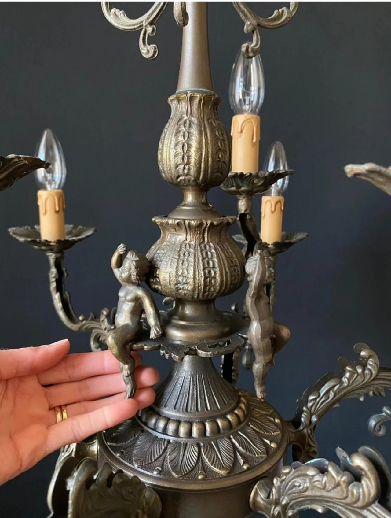 Lampadario in bronzo con Putti, anni '60 5