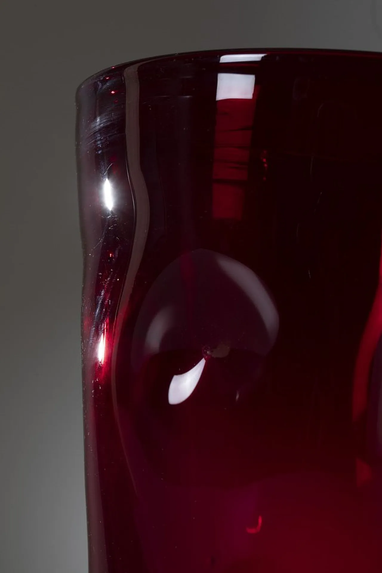 Empoli glass vase in ruby red, 1950s 5