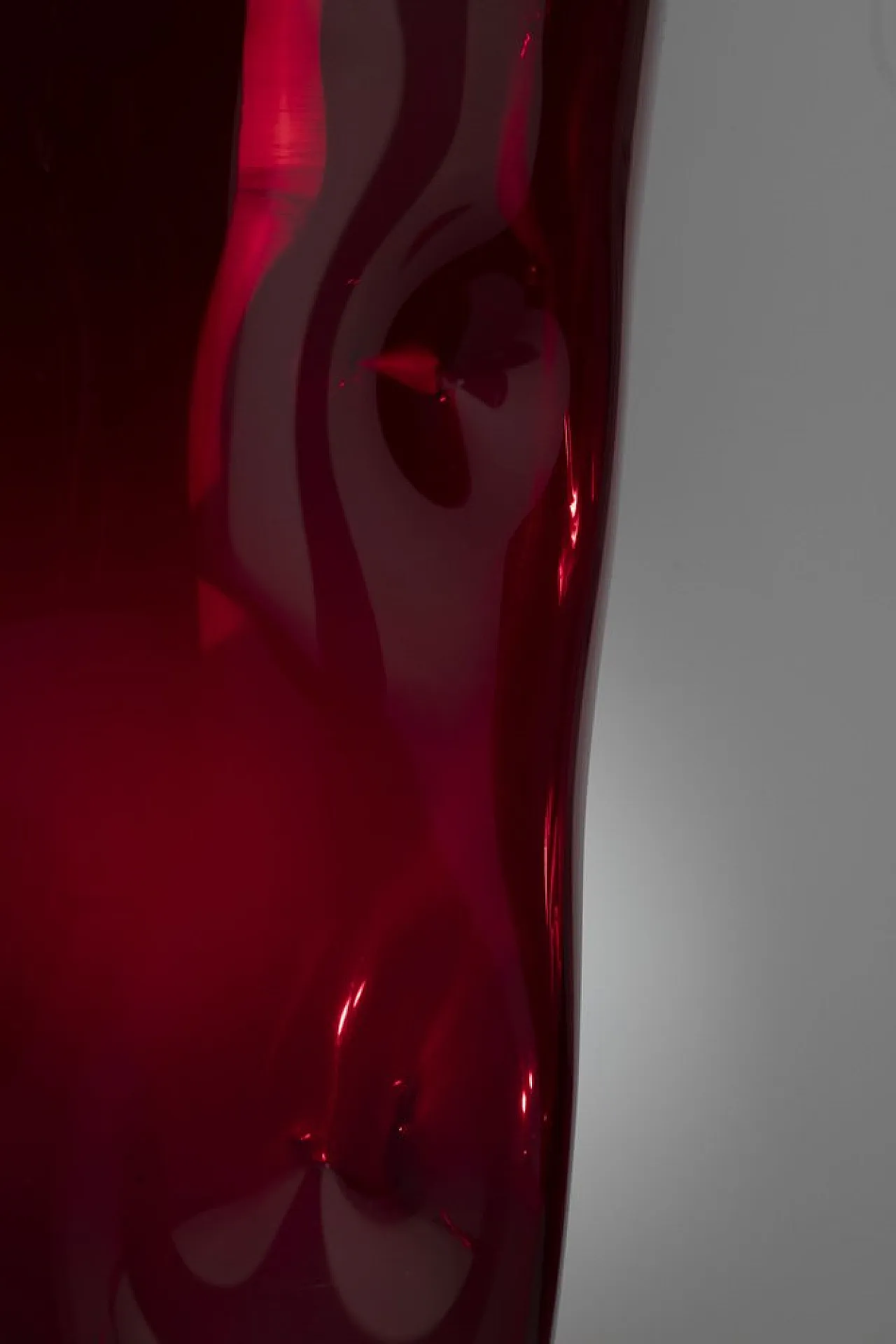 Empoli glass vase in ruby red, 1950s 6