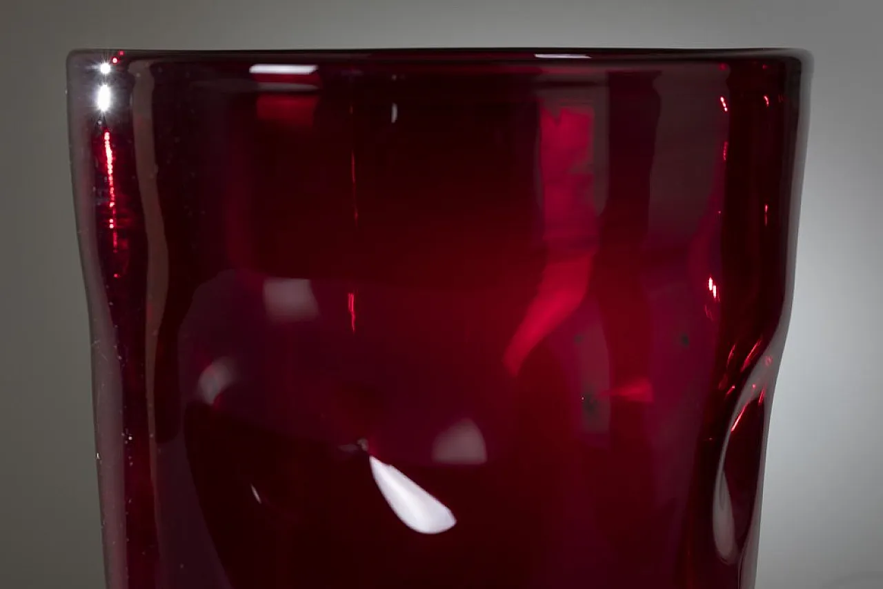 Empoli glass vase in ruby red, 1950s 8