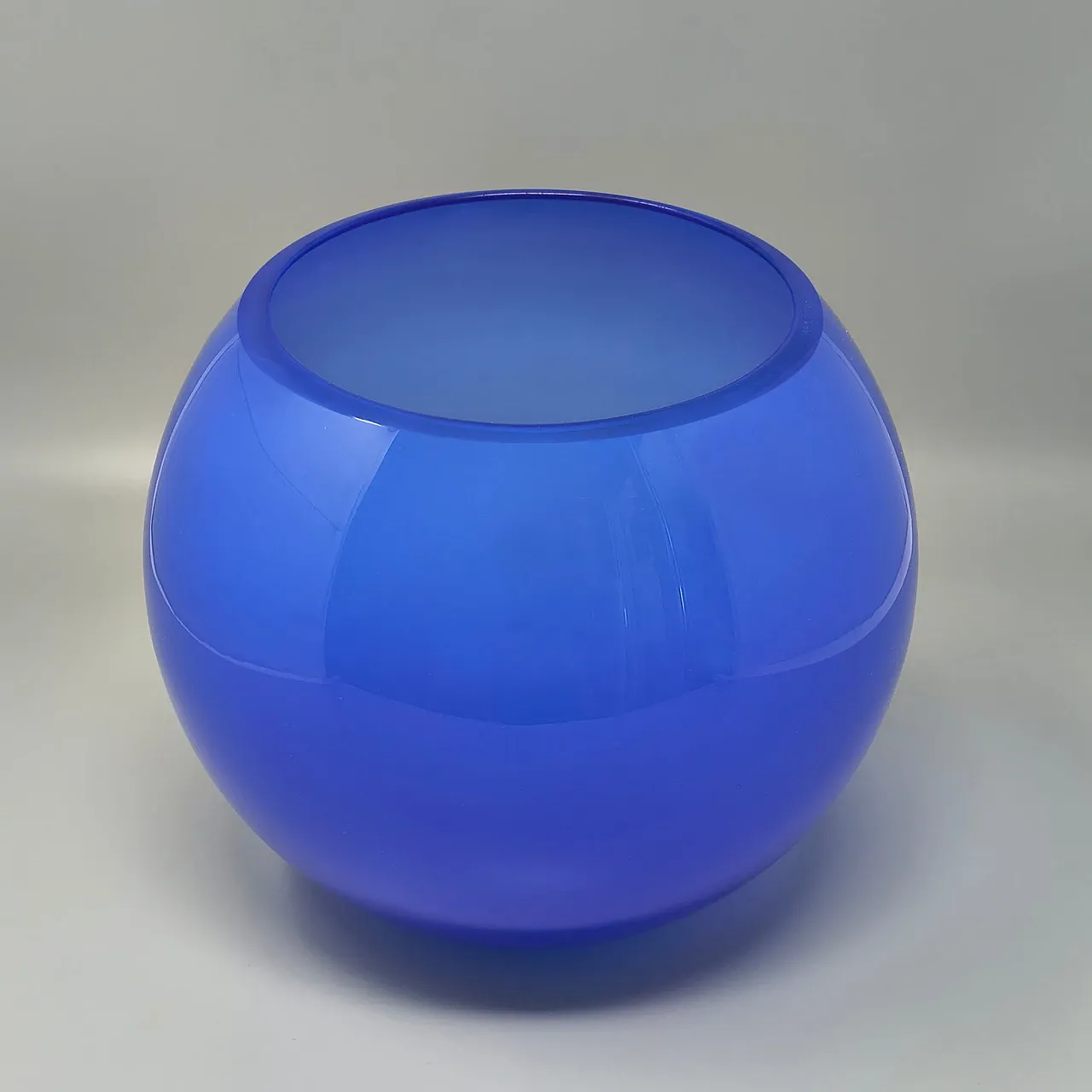 Mid-Century blue vase by Ind. Vetraria Valdarnese, 1970s 3