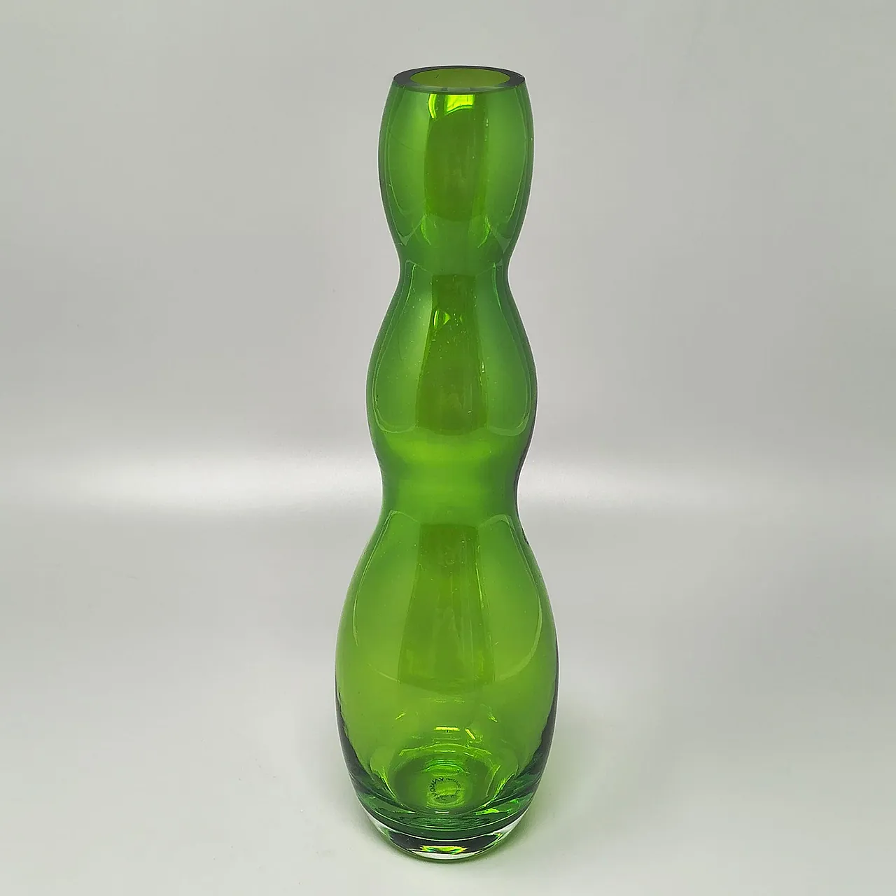 Mid-Century Modern V. Nason Murano green glass vase, 1970s 1