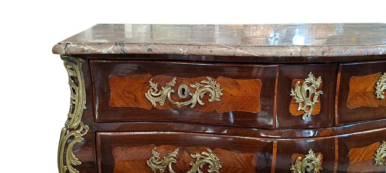 Laminated domed chest of drawers, early 18th century 8
