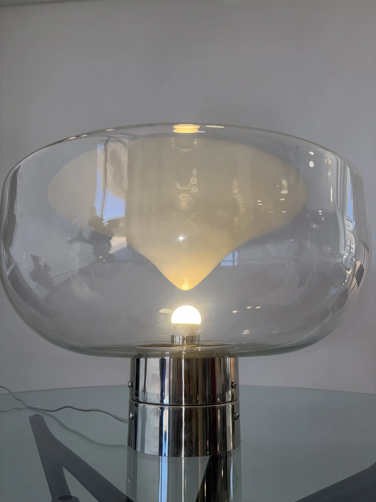 Leucos glass and chromed metal table lamp, 1970s 7