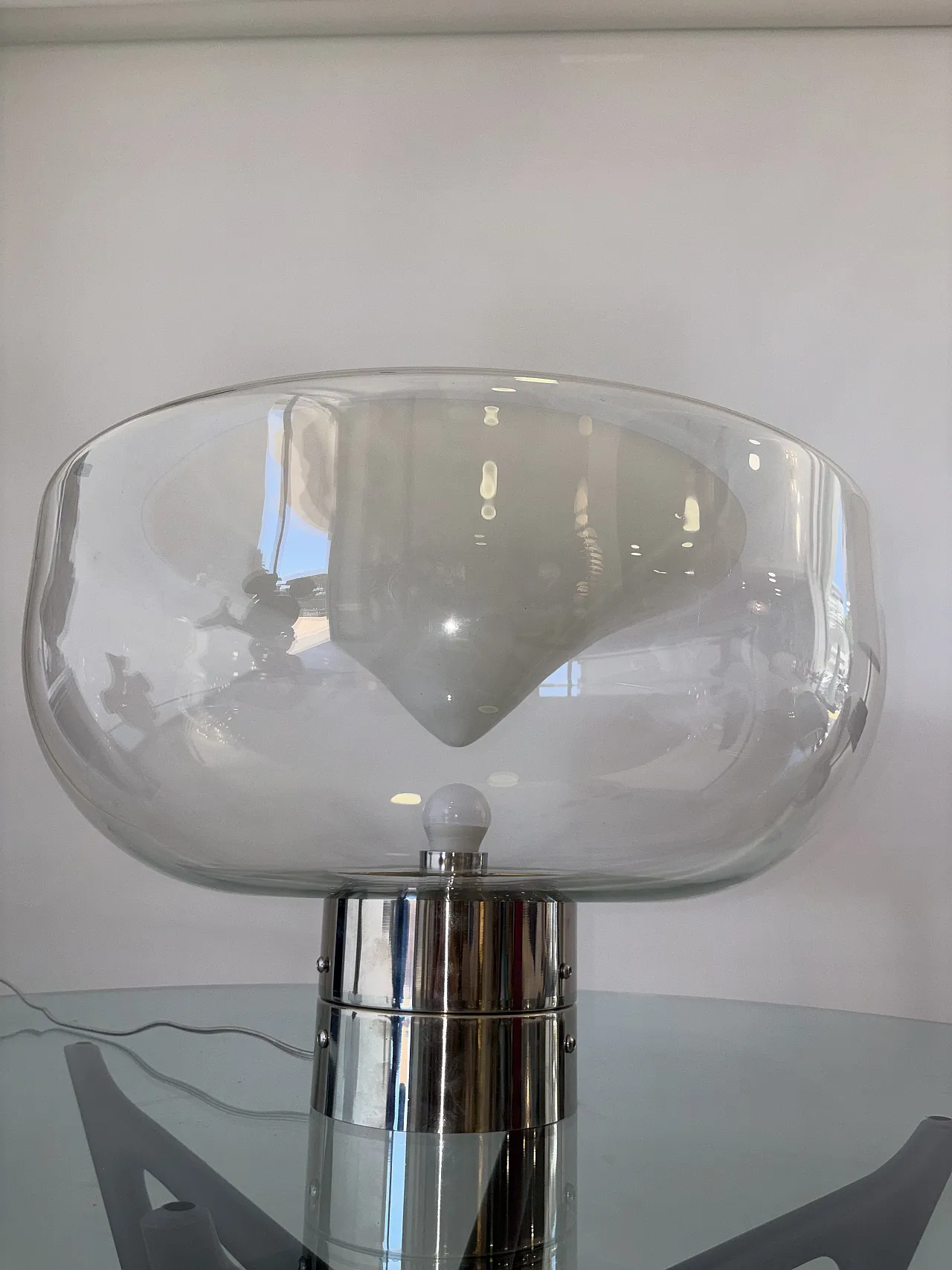 Leucos glass and chromed metal table lamp, 1970s 10