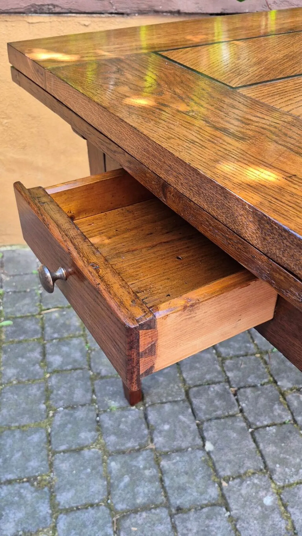Extendable wooden table with stiletto legs, 19th century 7
