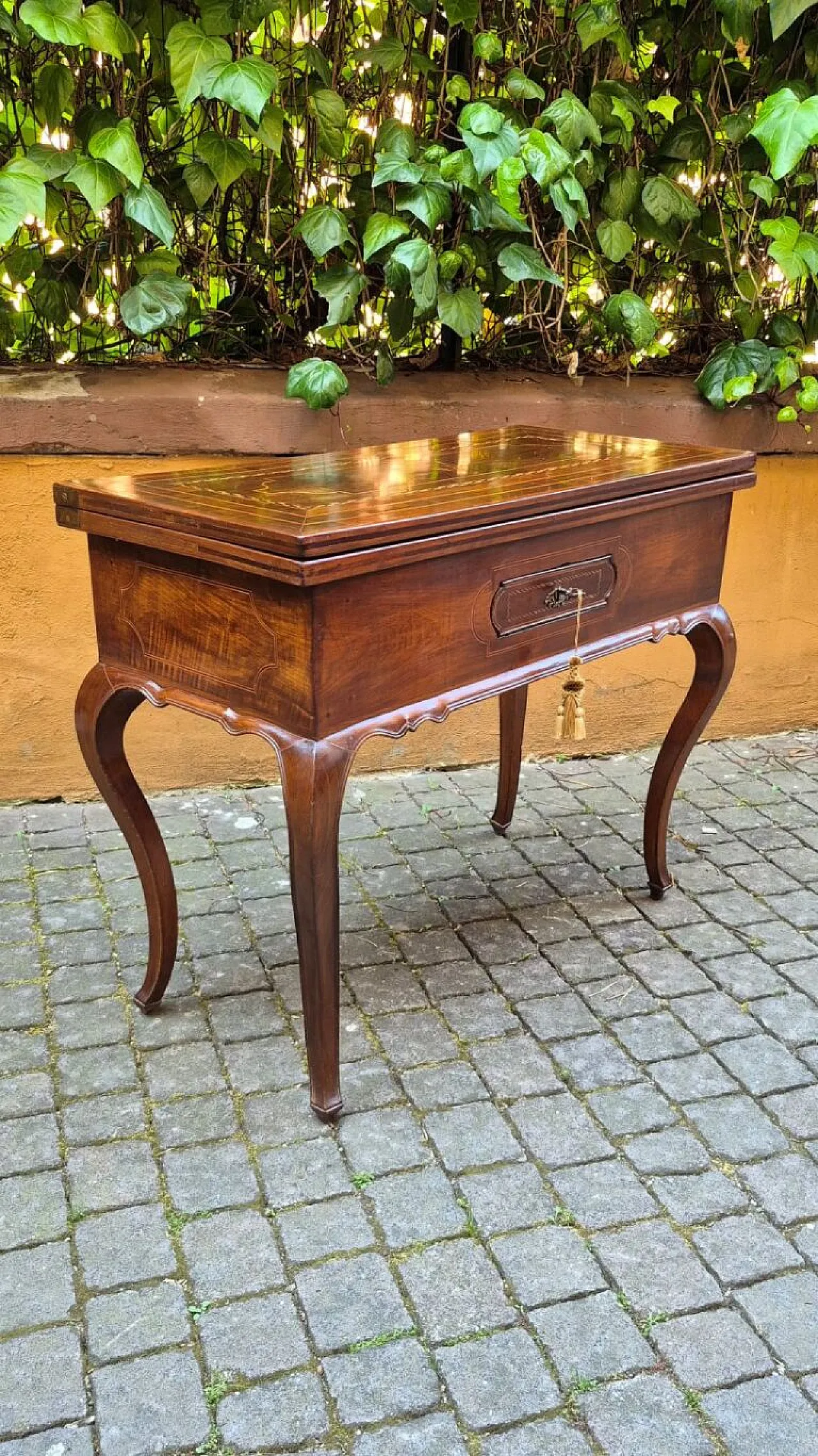Louis XV inlaid game table, 18th century 6